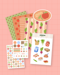 Kit de scrapbooking Balade au marché : les trois planches de stickers et les quatre fonds papier