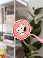 Le sticker photographié, prêt à coller sur un carnet
