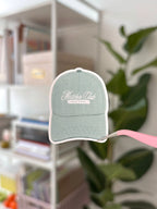 Le sticker Matcha Club photographié, prêt à coller