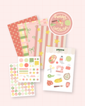 Kit de scrapbooking Activités créatives : les trois planches de stickers et les quatre fonds papier
